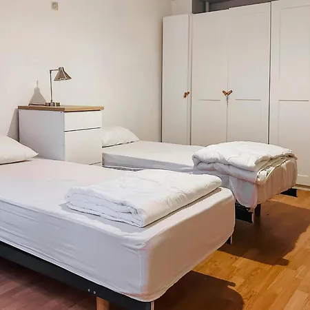 2 Bedroom Cozy In Daire Oostende