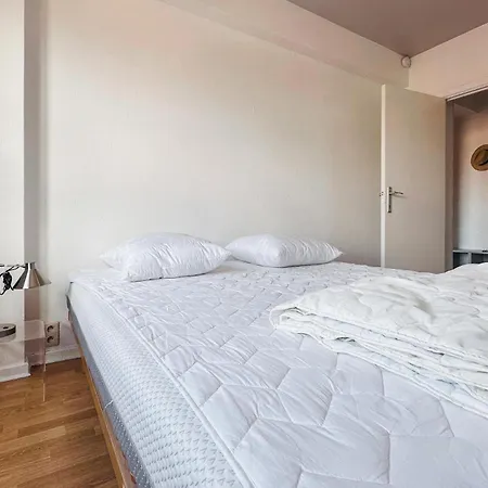 2 Bedroom Cozy In Appartement Oostende