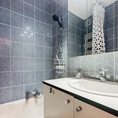 Appartement 2 Bedroom Cozy In *