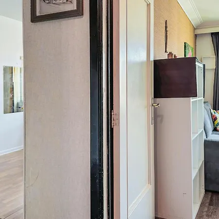 2 Bedroom Cozy In Daire Oostende