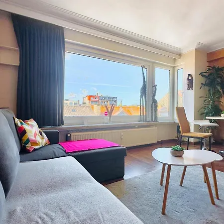 2 Bedroom Cozy In Oostende